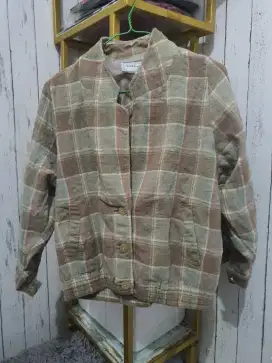 Blezer seperti jaket ada karet d samping