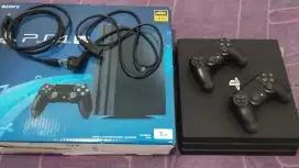 Dijual PS 4 Pro 1TB Ori Sony