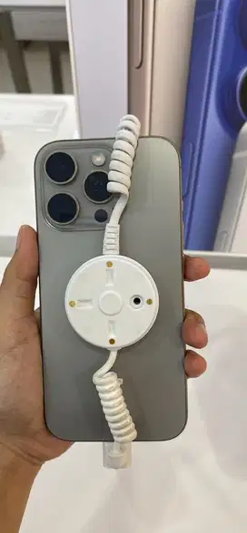 iphone 16 pro 256 free adapter