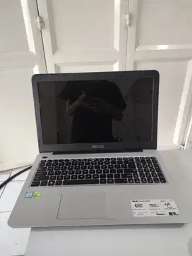 ASUS X556U 15,6-INCH