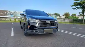 Grand Innova Venturer diesel Automatic 2022 asli , jual cepat aja..BU.