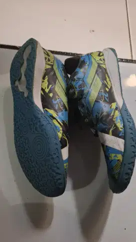 SEPATU FUTSAL MILLS JUAL BU