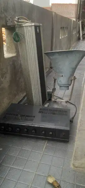 Ampli toa berikut speaker corong dan coloum