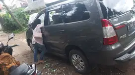 Toyota Kijang Innova 2014 Bensin