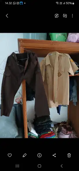 Seragam pramuka laki laki/perempuan