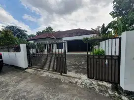 Disewakan rumah luas seputaran Jalan Wates Km 8,5 Sleman