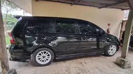 Nissan Grand livina 2011 Bensin