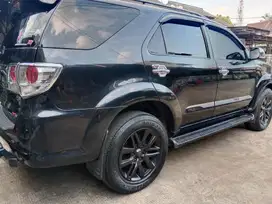 Toyota Fortuner 2006 Bensin
