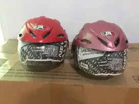 Helm anak bermotif