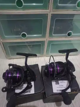Reel pancing baru, ukuran 2000-3000. metal spool dan hendle.grip eva