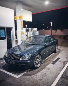 Mercedes S-Class S350