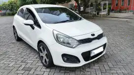 Dijual Kia Rio 1.4 AT 2014