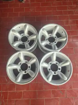 Velg jeep R15 pcd 5×139.7 lebar 7 et13..4pcs