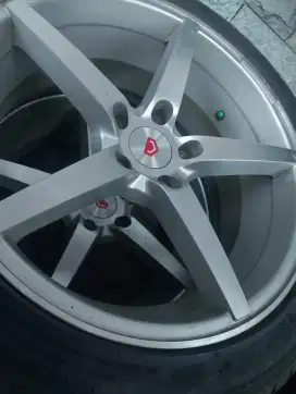 Velg dan Ban second