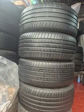 Ban copotan BMW Bridgestoen turanza T005 245/45 R18 85% 2022..4pcs