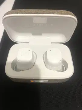 Sennheiser momentum 3 (ada mic)