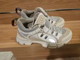 Sepatu gucci original