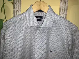 Kemeja Tommy Hilfiger Second Original Size fit M