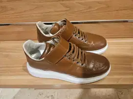 Alexander mc queen ukuran 41