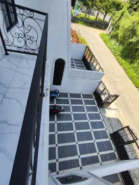 Strategis banget rumah 2 lantai pinggir jalan raya gdc