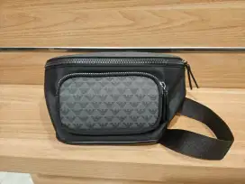 Waist bag like new