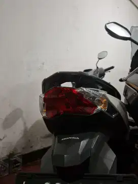 Lampu belakang Honda Vario 2015