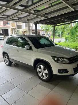 Tiguan putih 2015