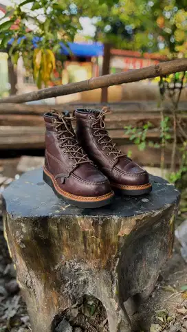 Thorogood universarry 120 tahun moctoe not redwing