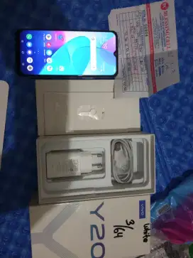 Di jual hp Vivo y 20 2/64 kondisi bagus + dus+ charger
