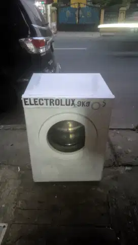 Mesin Pengering Dryer Gas Elektrolux