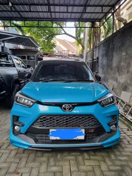 Dijual Mobil Bekas Toyota Raize Biru
