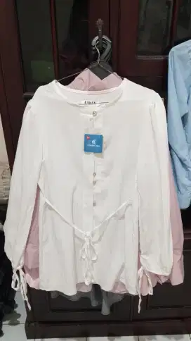 Kemeja Putih Lengan Panjang