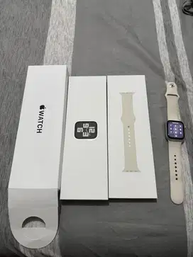 Apple Watch SE 2 BARU PAKE 3 BULAN