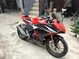 HONDA CBR 150R 2021
