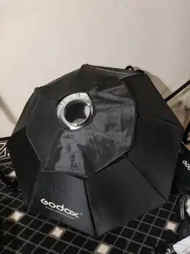 SOFTBOX OCTAGON GODOX 95cm BOWEN MOUNT With GRID & LIGHTS STAND