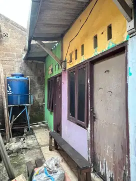Rumah Di jual 2 Petak