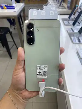 Samsung Galaxy A56 free adaptor dan screen guard