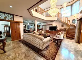 DIJUAL RUMAH MEWAH 2 LANTAI DI KOMP VILLA DELIMA LEBAK BULUS JAK-SEL