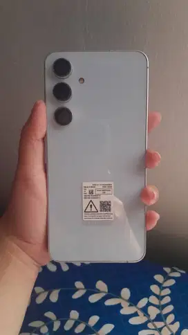 Samsung Galaxy S24 FE (NEW)