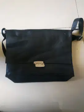 Tas Kerja Kulit