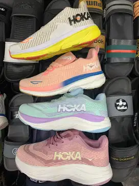 Sepatu Hoka running premium