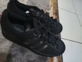 Dijual sepatu rare Adidas superstar 2