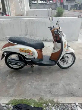 Scoopy Karburator KYT 2010