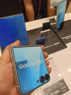 Kredit Samsung Flip 7