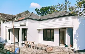 Rumah Classic Mewah Progres Finishing di Perum Dekat UNS