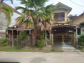 Rumah Dijual-Semi Furnished