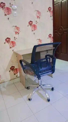 Peralatan Kantor Meja Kursi Hidrolik Kios/ Ruko Minimalis