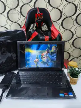Sony Vaio Huron RAM 8GB SSD Dual VGA Radeon Siap Editing