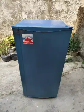 Kulkas 1 pintu merk sharp