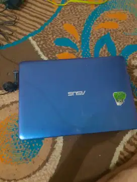 Leptop Asus X441B RAM 4 SSD 128